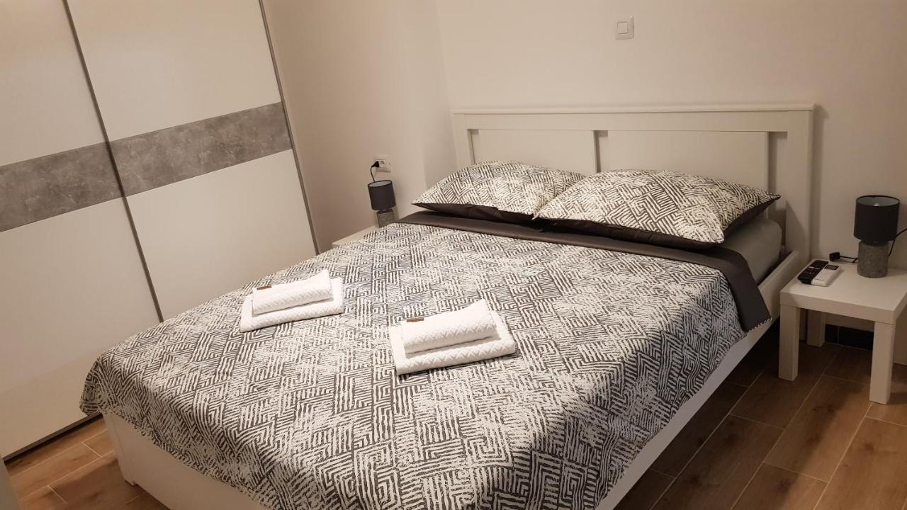 Appartement Kalea Pula Center Extérieur photo