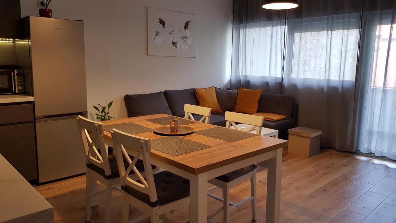 Appartement Kalea Pula Center Extérieur photo