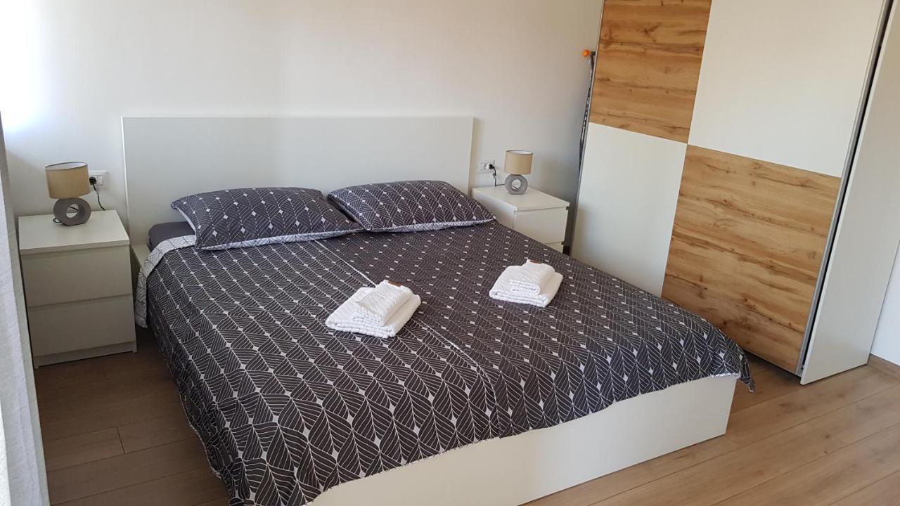 Appartement Kalea Pula Center Extérieur photo